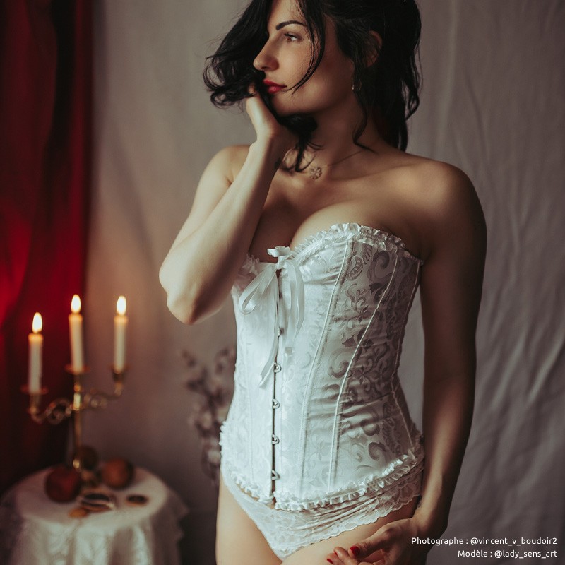 Corset Blanc Broderie & Satin - OH OUI